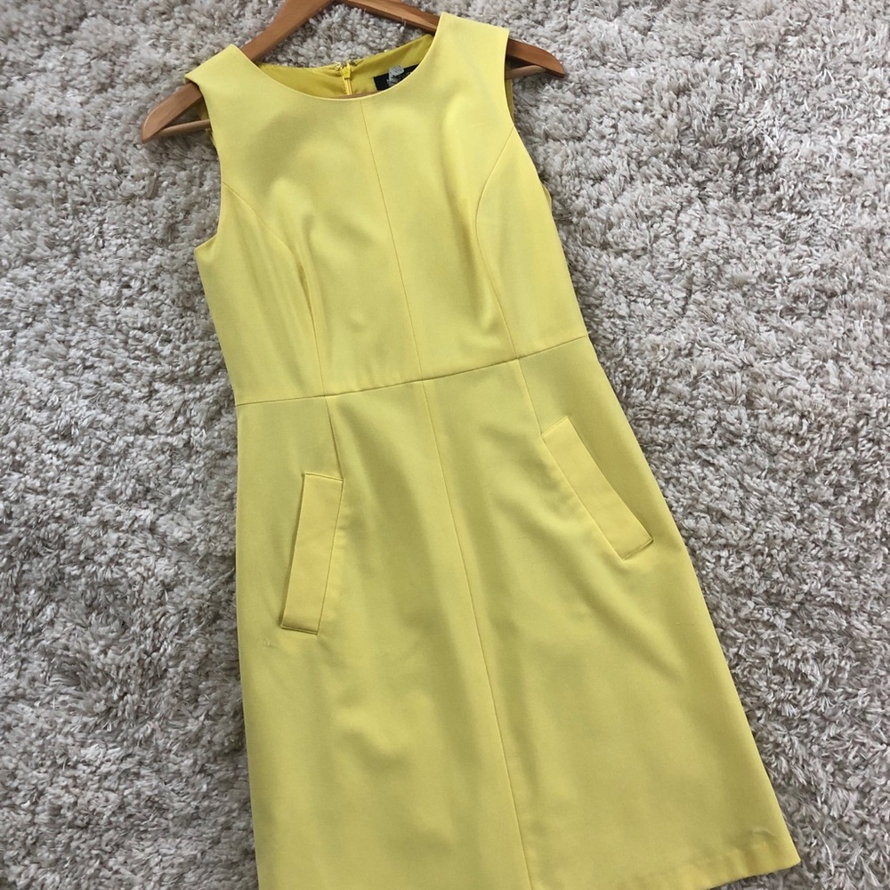 Nine West  Size 2 yellow spring/summer dress